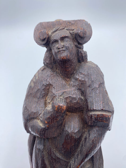 Jomfru Maria med barn. Udskåret kirke altertavle figur. Skandinavien. Fra d. 17.Årh