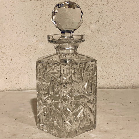 Ældre krystal whiskeykaraffel, fra midt 1900tallet.