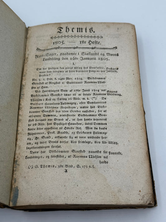 Themis. Domssamling og juridisk tidsskrift. Antikvarisk dansk bog. 1. Udgave. 1. Oplag. Fra 1805