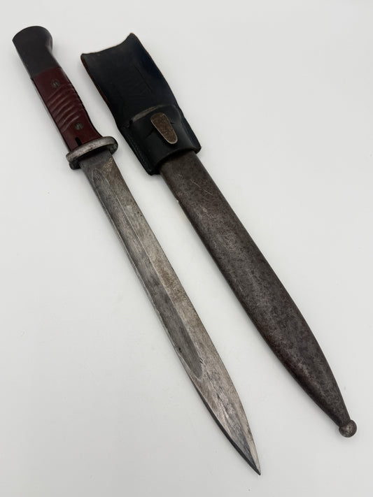 Tysk WW2 nummer-ens Ernst Pack & Söhne Mauser K98 S84/98 III bajonet med frø