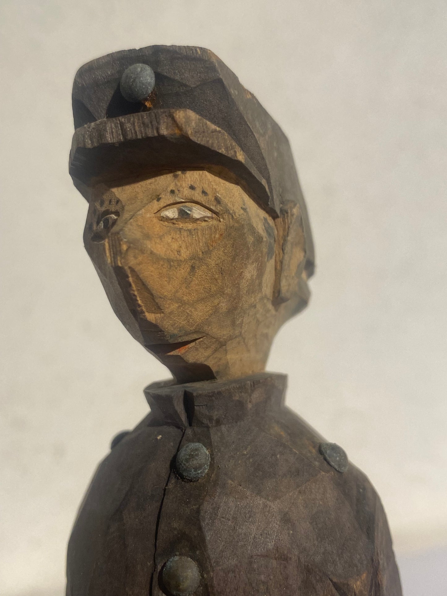 Vintage håndskåret mekanisk erotisk træfigur, svensk, ca. midt 1900-tallet