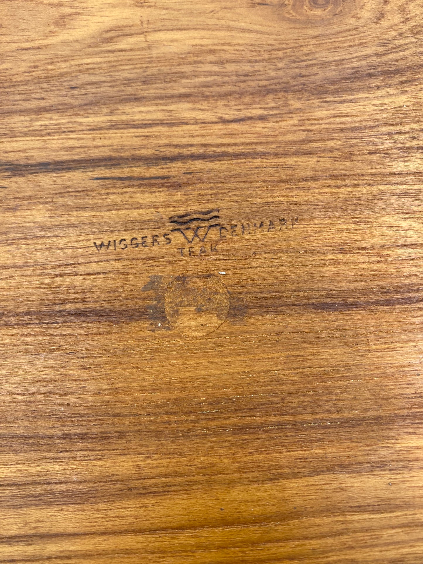 Wiggers. Vintage Dansk design Teaktræ fad, fra 1960'erne