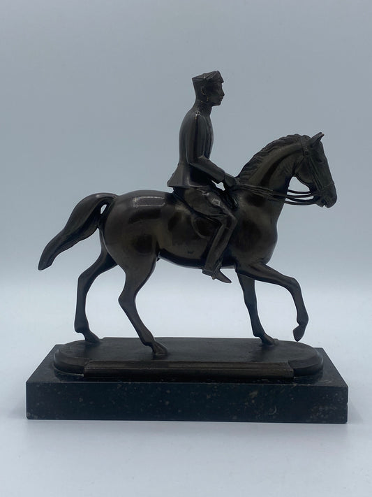 Johan G.C. Galster (f.1910-1997) Christian d. 10. til hest. Bronze. Danmark. Midt. 20. årh