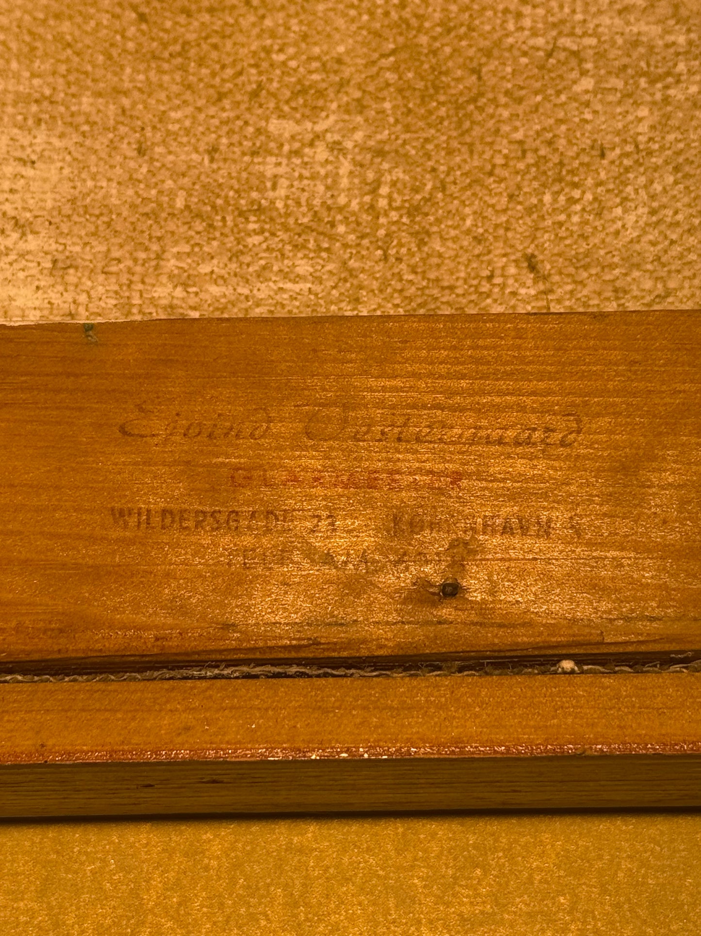 Arnulf 61. Kubistisk oliemaleri af Middelhavs havneby, fra 1961.