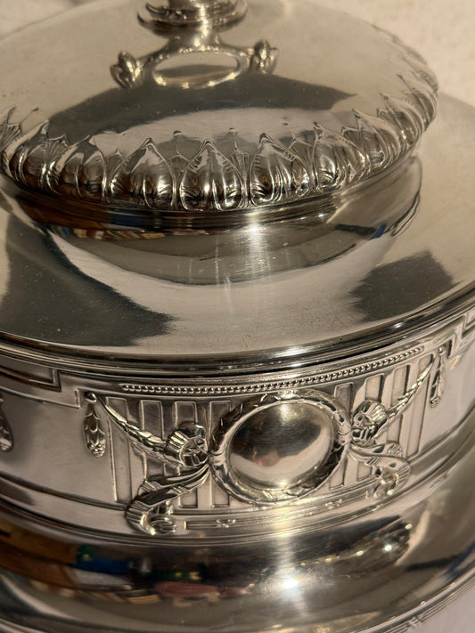 Antik Nyklassisk sølvbelagt punch bowl. Fra 1915-1925
