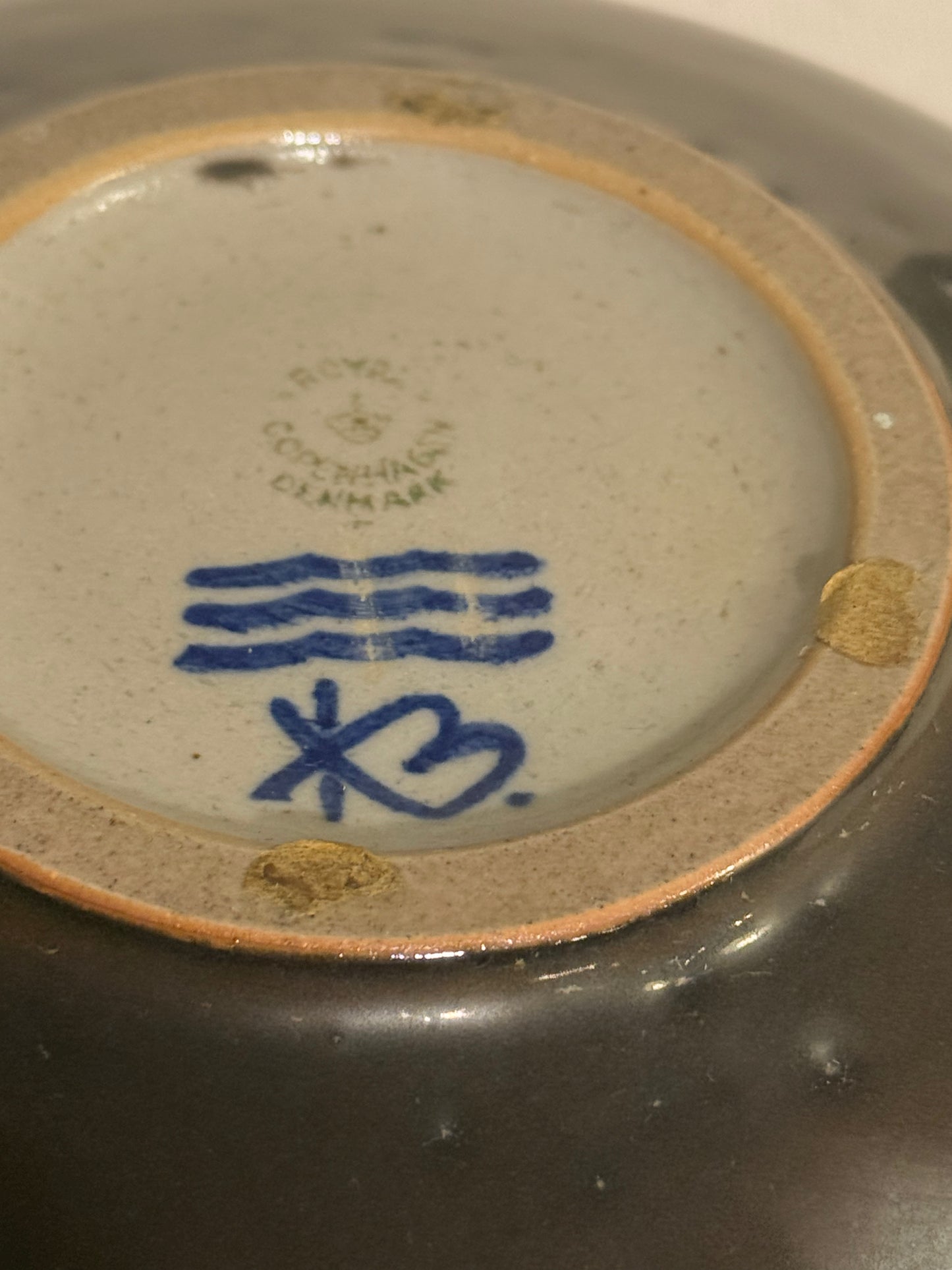 Kresten Bloch bowl in stoneware for Royal Copenhagen.
