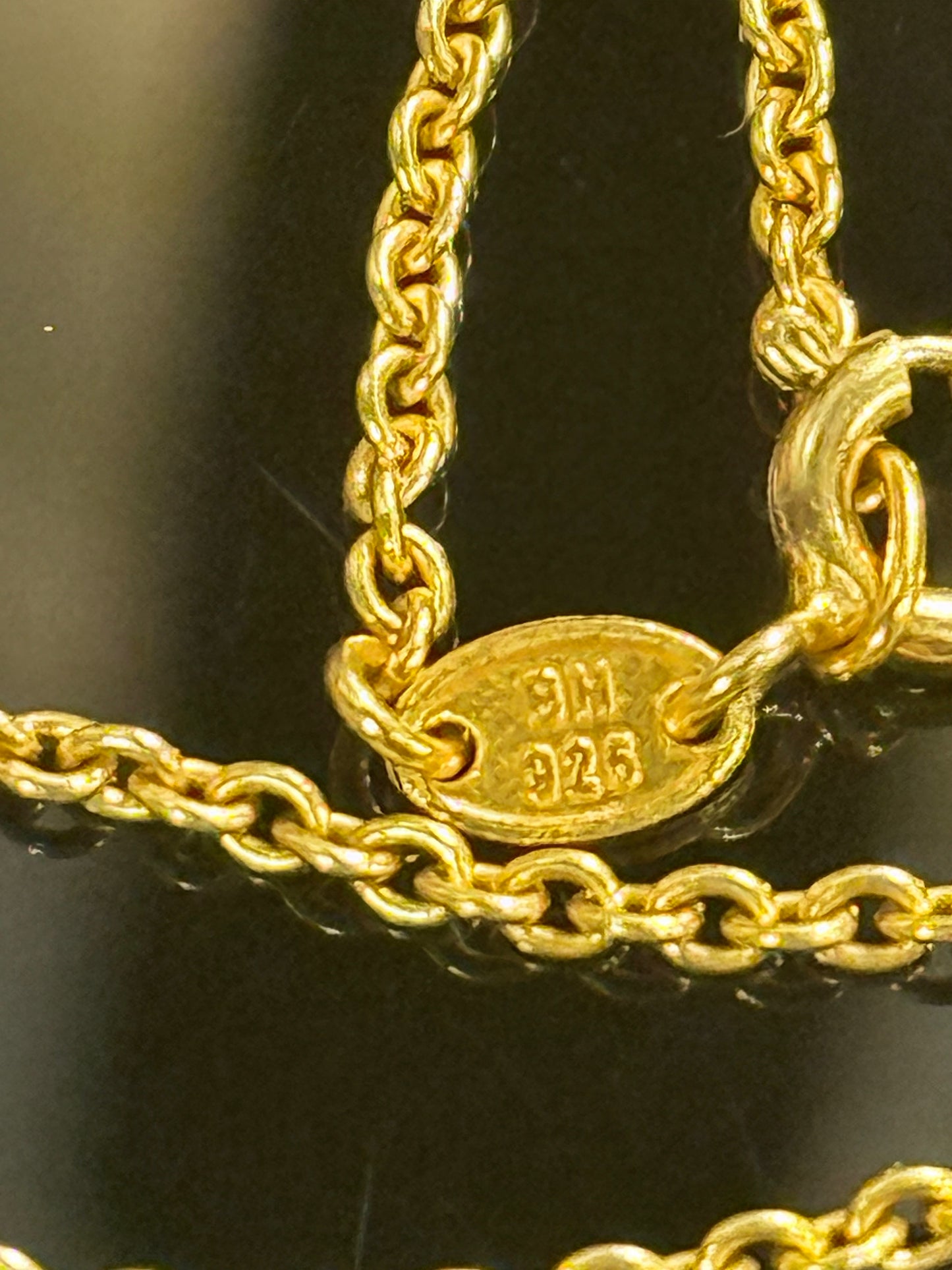 Bernhard Hertz Daisy Marguerite gold-plated sterling silver necklace.