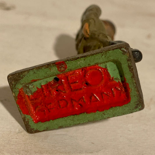 Lineol Dansk officer, med sabel, fra 1930érne.