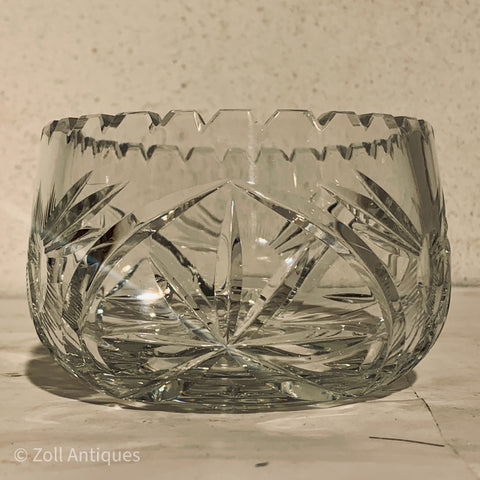Ældre bøhmisk krystalglas skål.