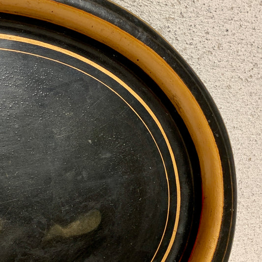 Antik sortmalet metalbakke, fra slut 1800/start 1900 tallet