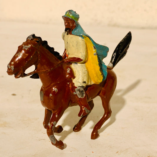 Antique Britains Deetail tin soldier, Arab on horseback, from the early 1900s.