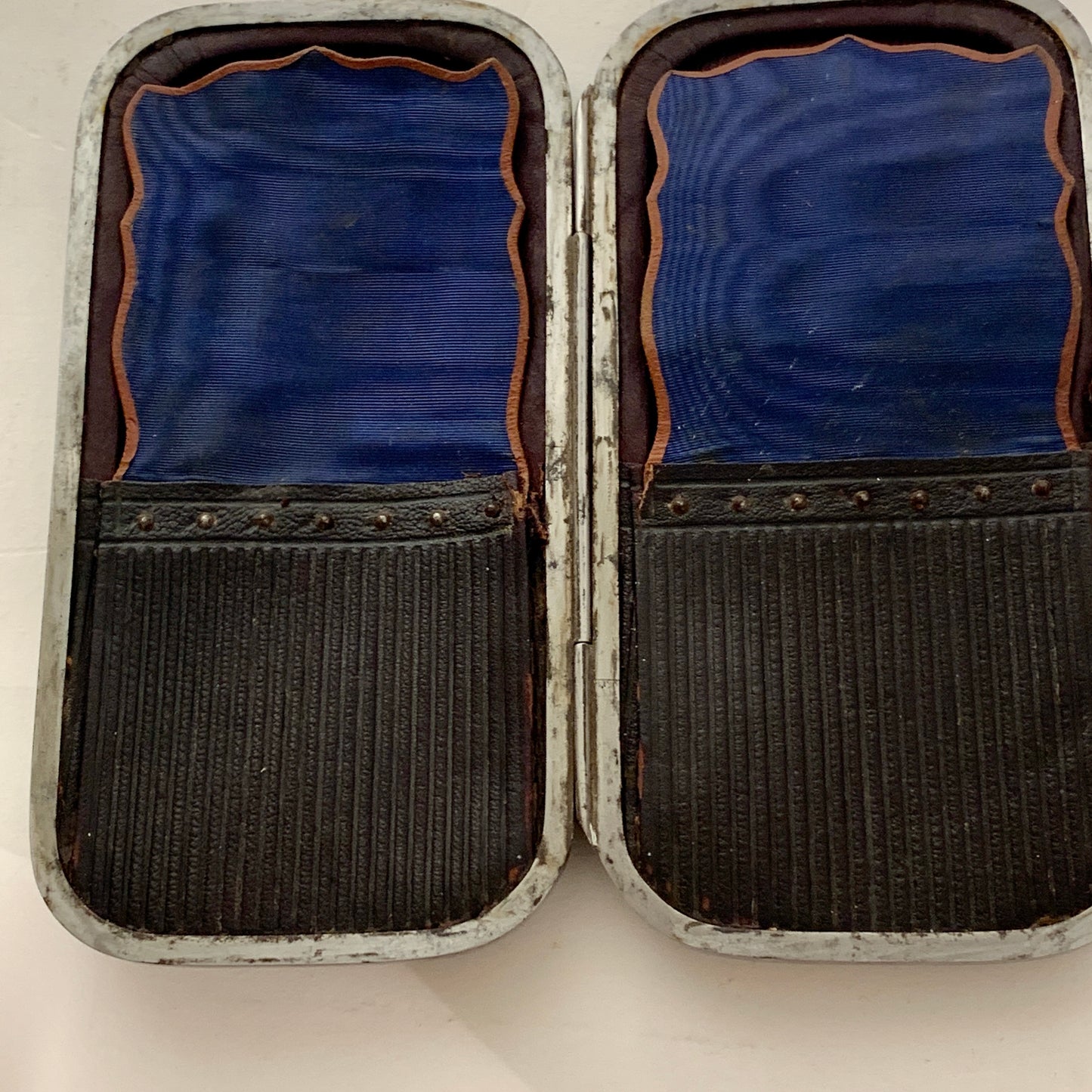 French Napoleon III Piqué gold & silver inlaid tortoiseshell cigar case