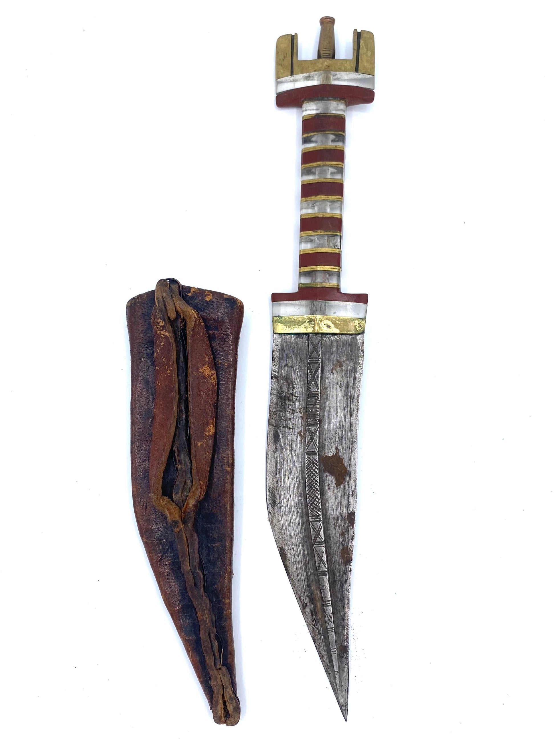 Afrikansk Billao kniv med skede. Fra Somalia. Start/midt 20. årh
