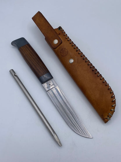 Erling Vangedal kniv med læderskede og strygestål. Danmark