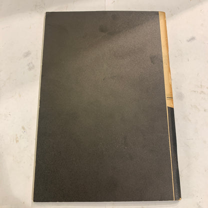 Et hæfte med en ældre tysk biografi af Alfred Krupp von Jacob Strieder fra 1933