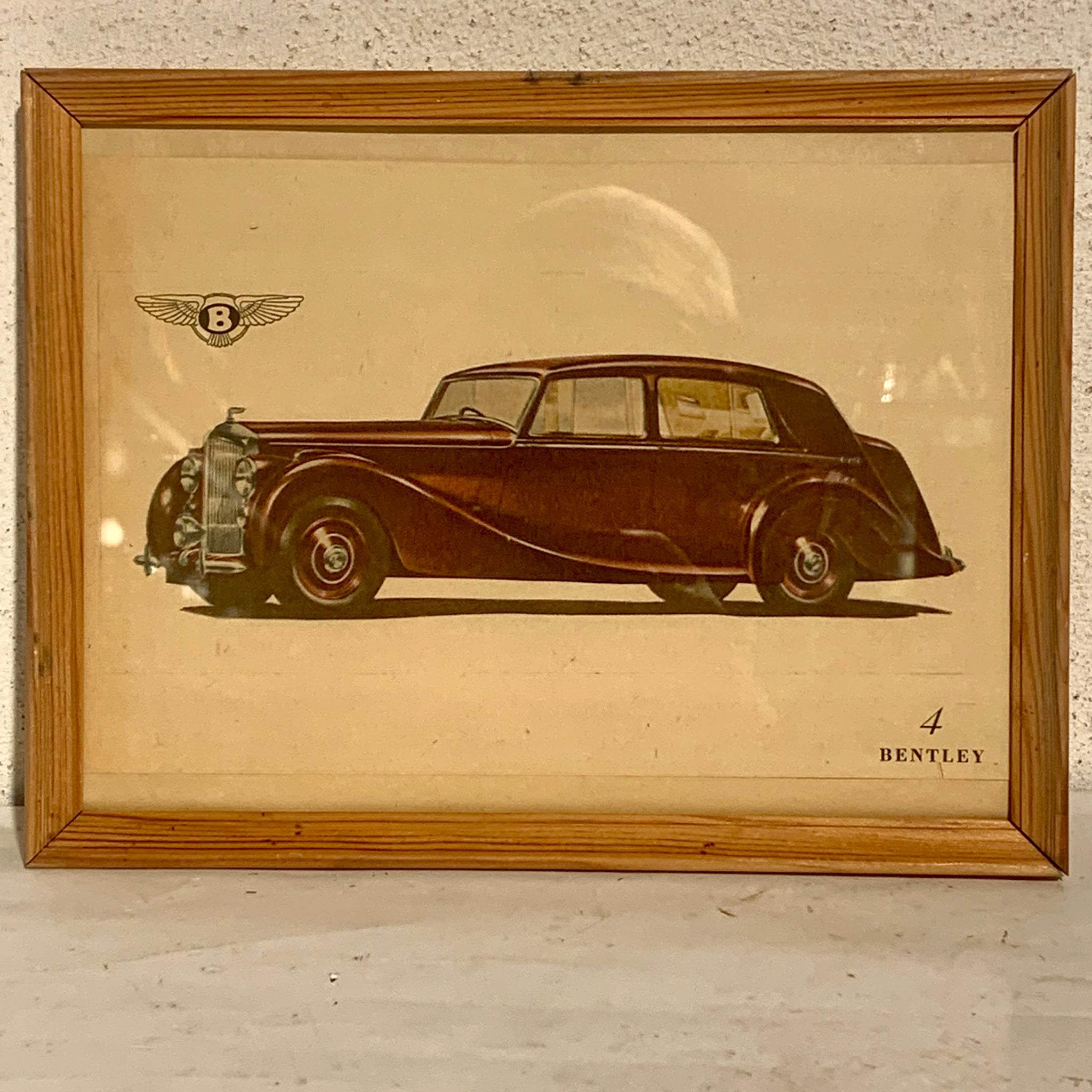 Bentley. Originalt indrammet bil udklip, fra midt 1900 tallet.