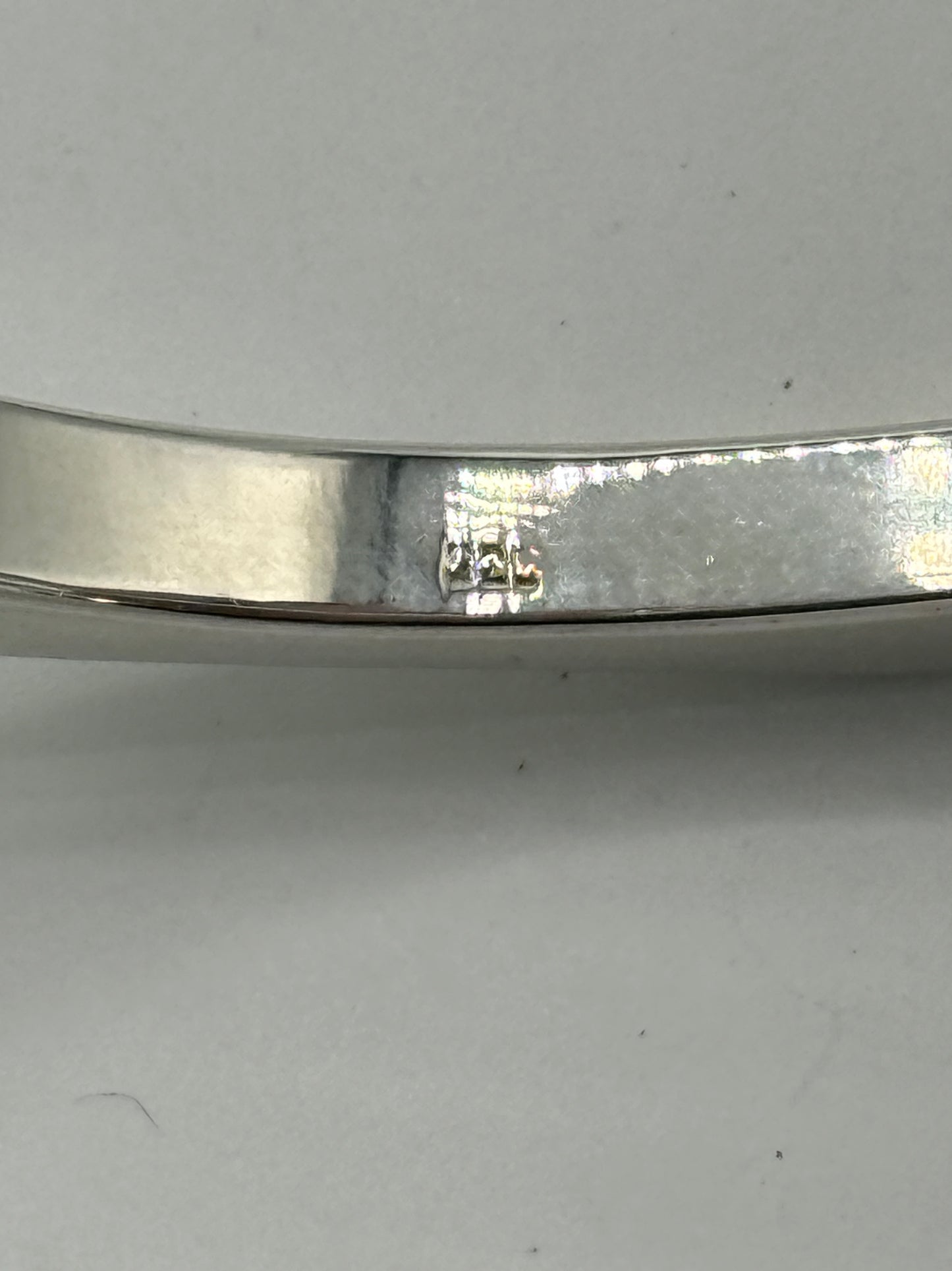 Vintage modernistisk oktagonal Sterlingsølv armring. Fra 1980érne