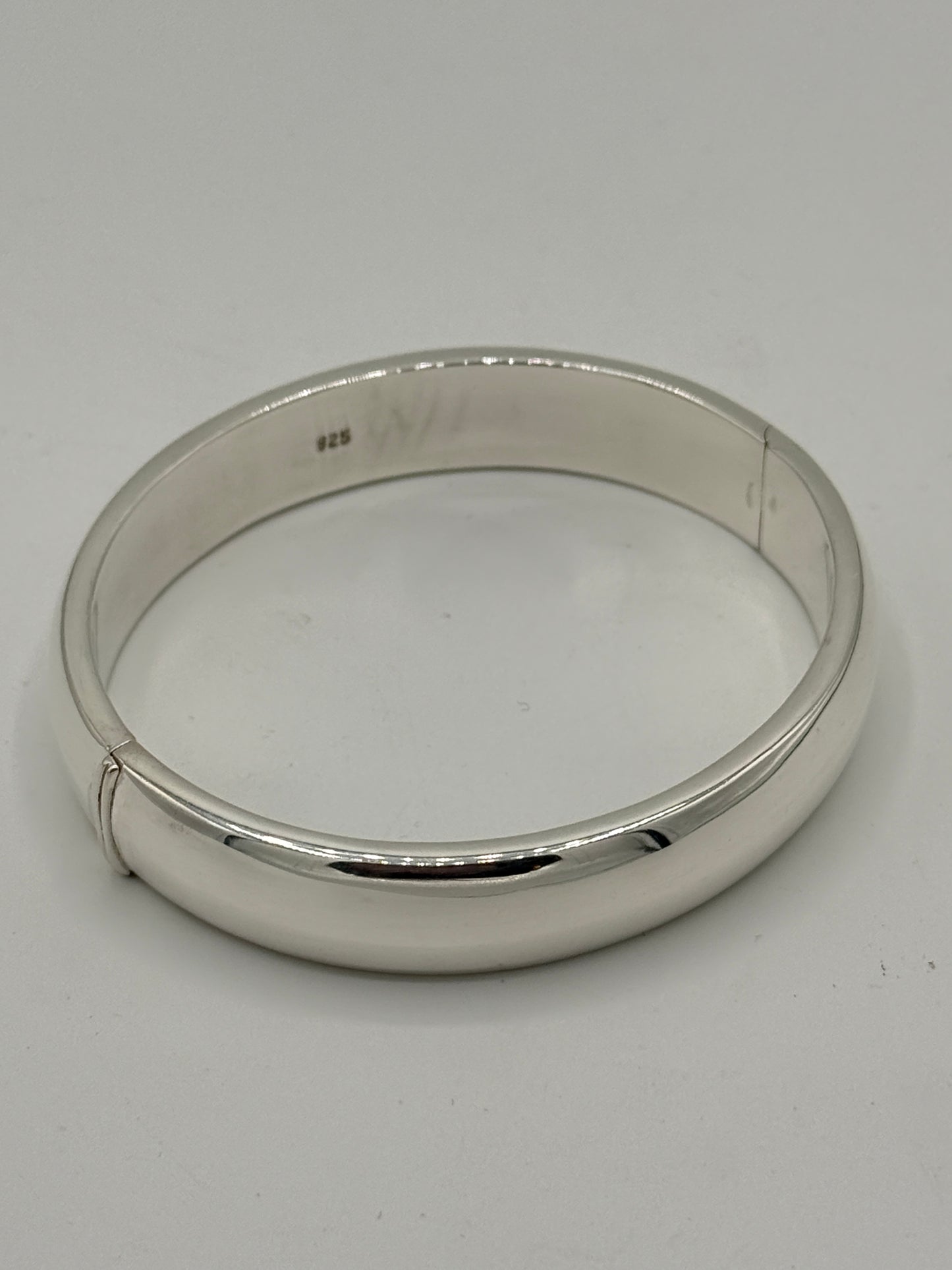Vintage modernistisk oval Sterlingsølv armring. Fra 1980érne