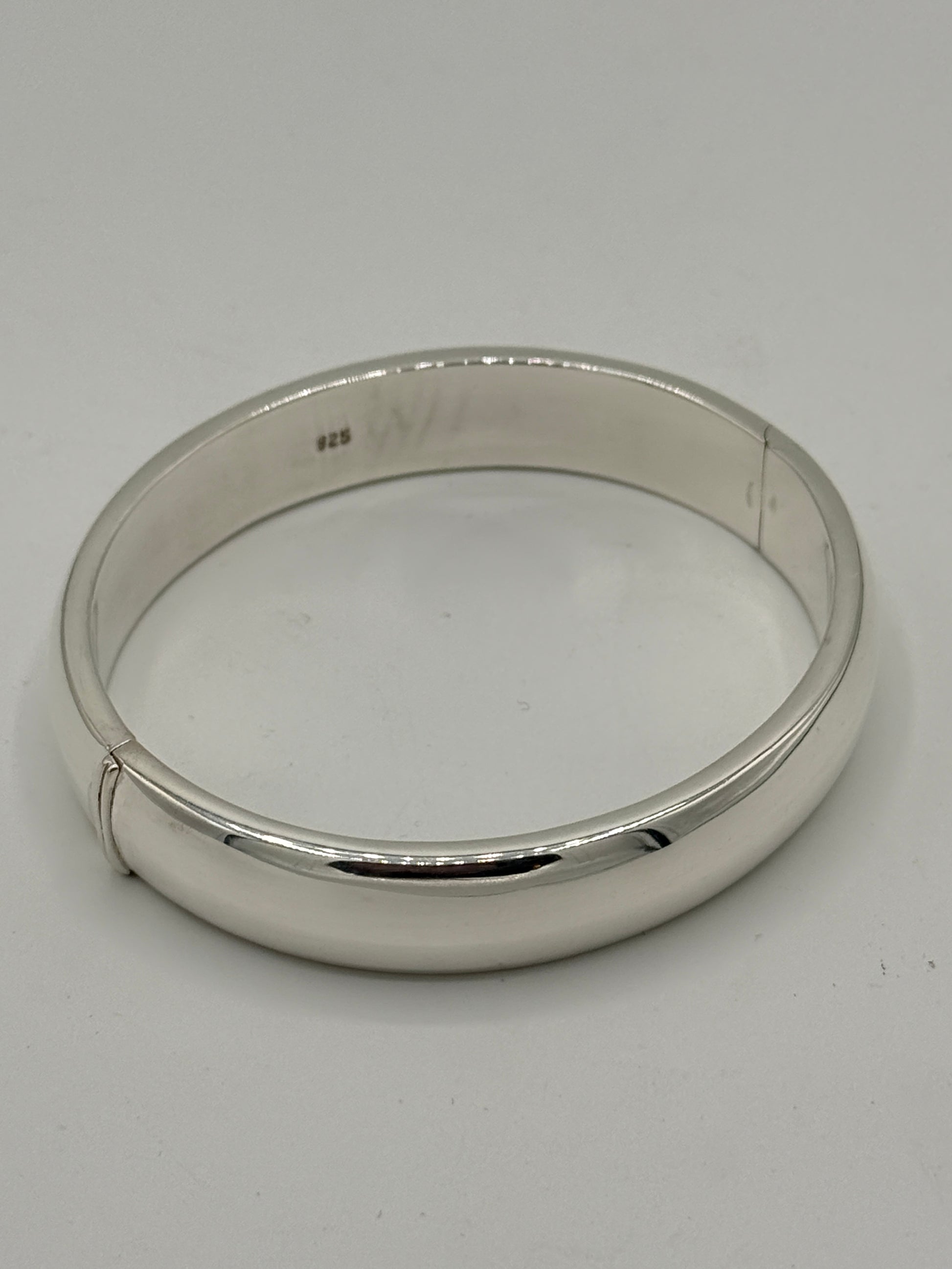 Vintage modernistisk oval Sterlingsølv armring. Fra 1980érne