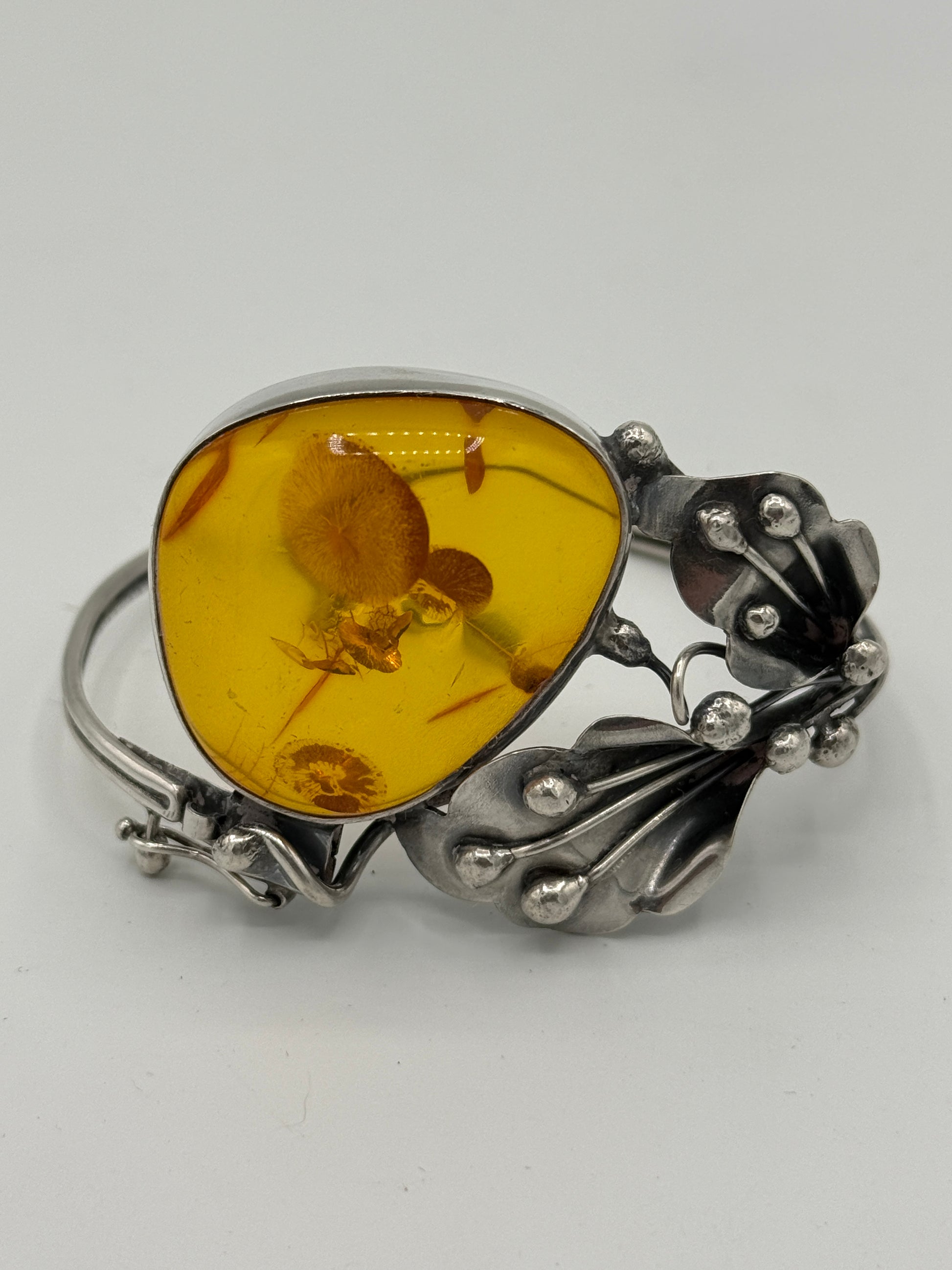 Vintage unika skønvirkestil Rav & Sterlingsølv armbånd. Gdansk, Polen. Fra 1980érne