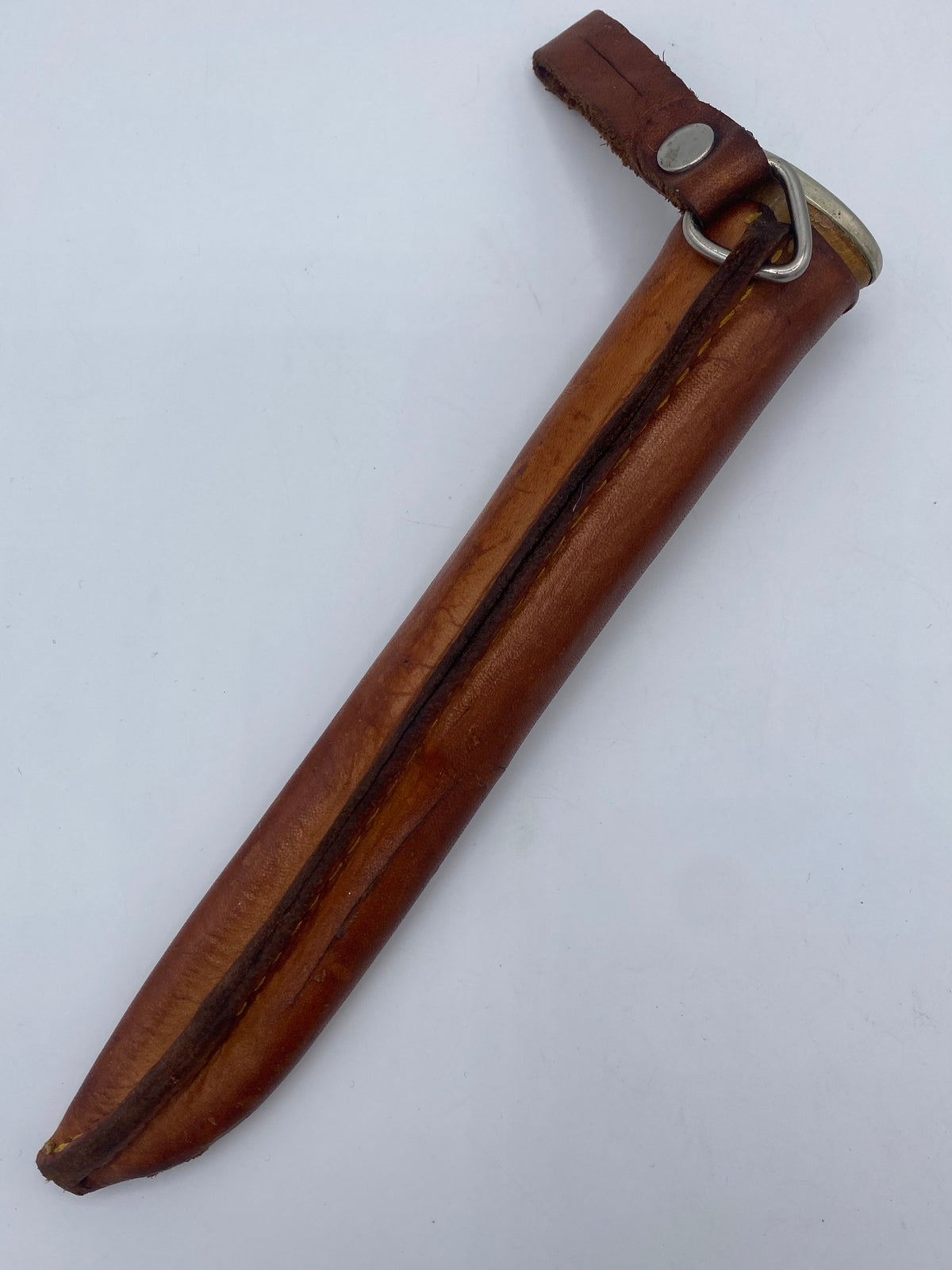 Ældre Marttiini kniv med skede. Finland. 20. Årh.