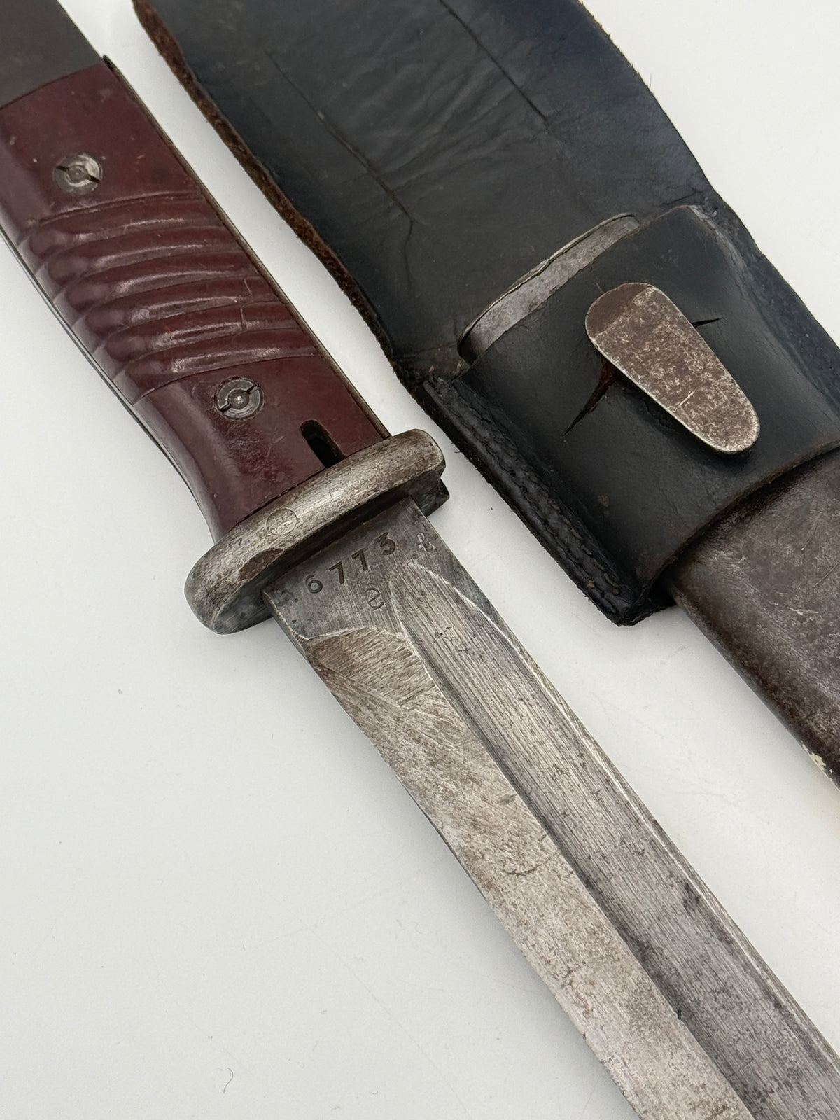 Tysk WW2 nummer-ens Ernst Pack & Söhne Mauser K98 S84/98 III bajonet med frø.