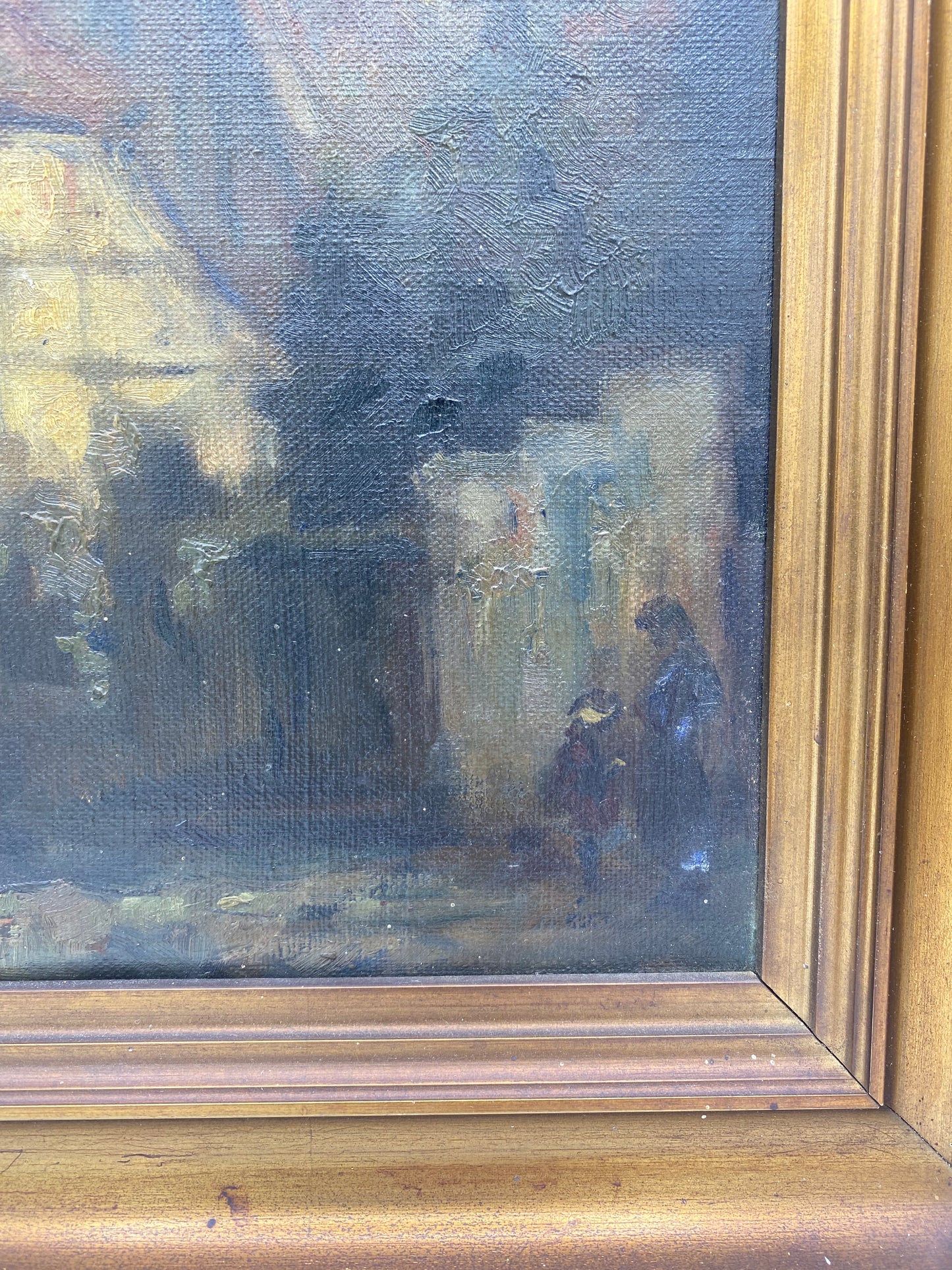 Ove Carl Svenson (f. 1880-1976). Sct. Olai Kirke set fra Sofiegade, Helsingør. Ekspressionistisk oliemaleri. Danmark. Fra 1925.