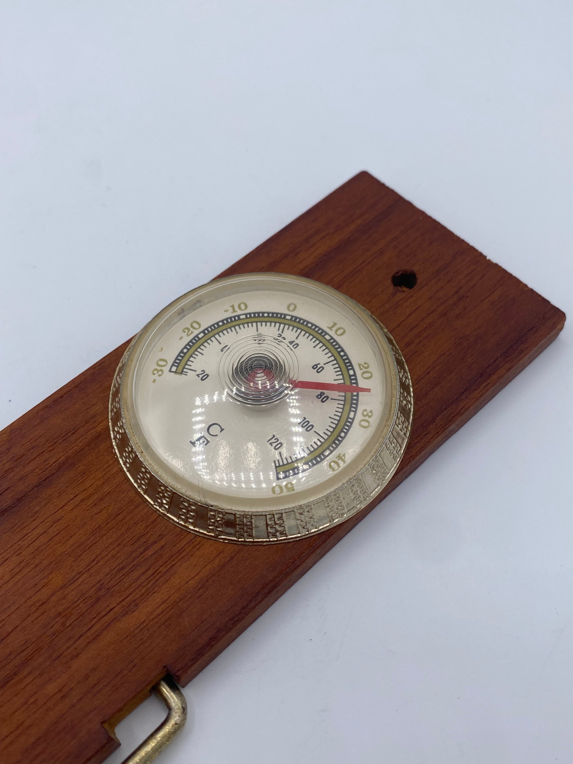Vintage noterulle-holder med termometer. Teak og messing. Dansk. Midt 20. årh