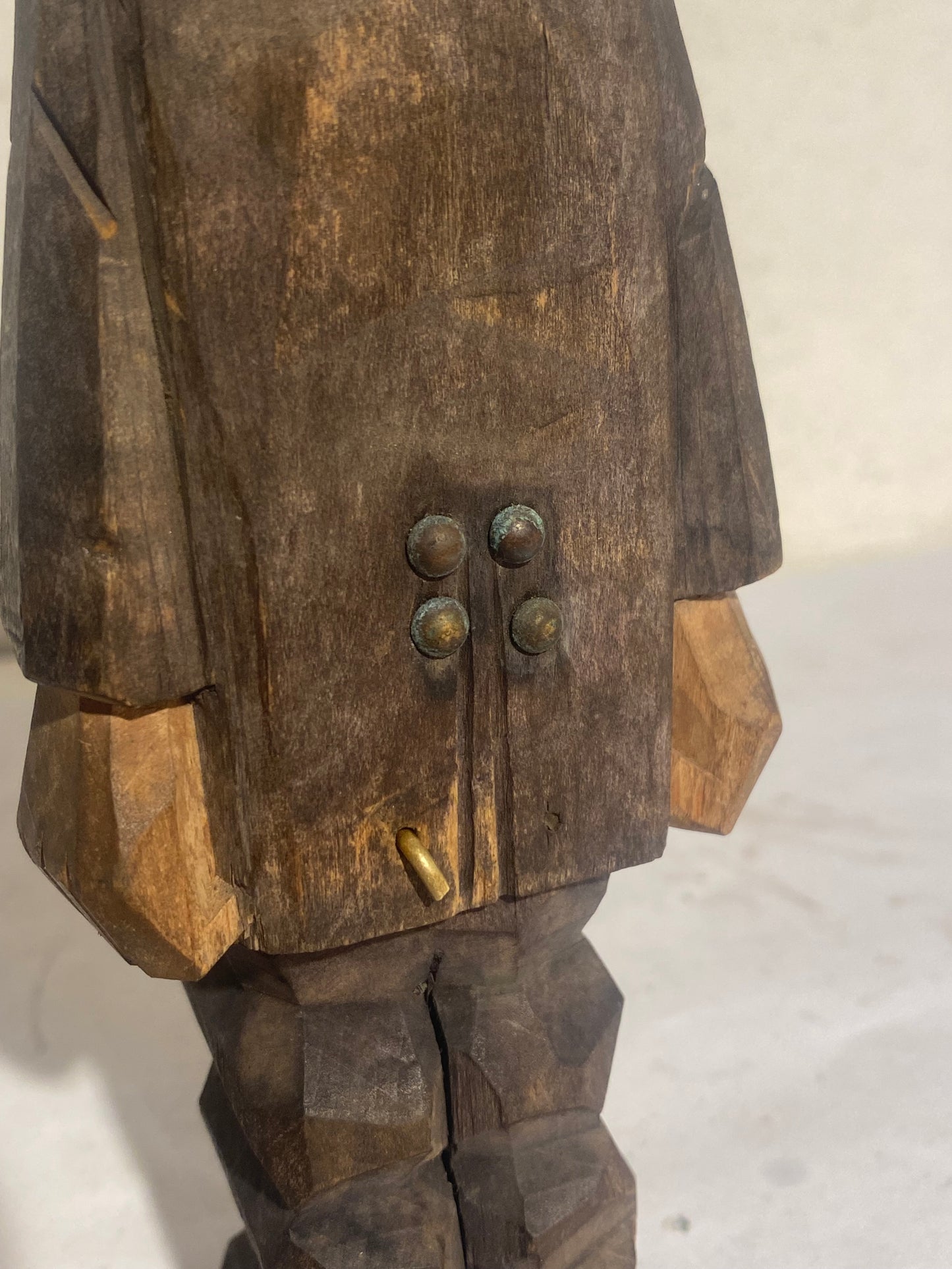 Vintage håndskåret mekanisk erotisk træfigur, svensk, ca. midt 1900-tallet