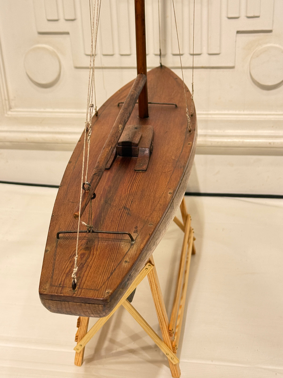 Antik håndbygget Pond Yacht Model. Danmark. Fra 1920érne