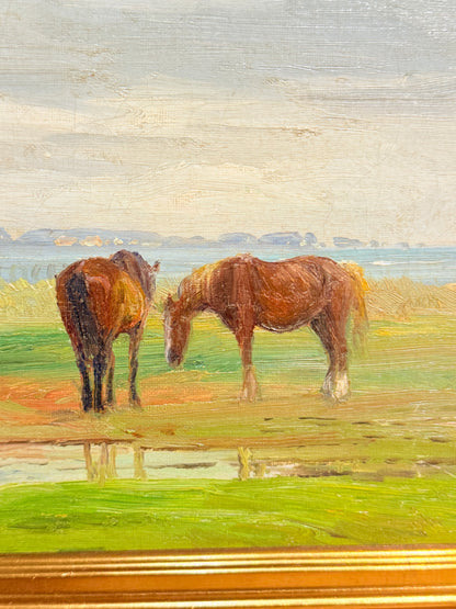 Niels Christiansen (f.1873-1960). Græssende heste. Naturalistisk  oliemaleri.