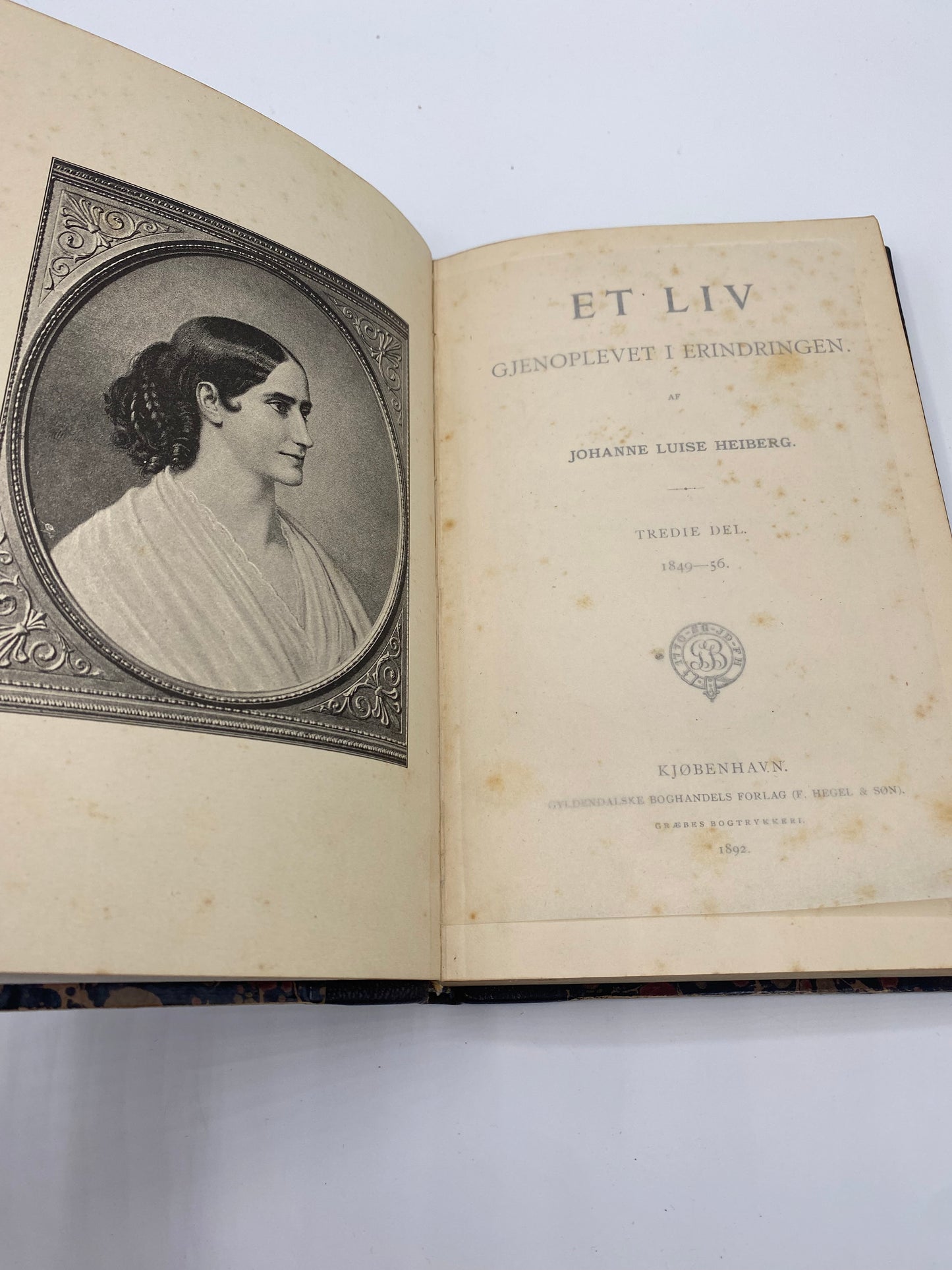 Et Liv. Af Johanne Luise Heiberg. 3. Del. Antikvarisk dansk bog. 1. Udgave. 1. Oplag. Fra 1892