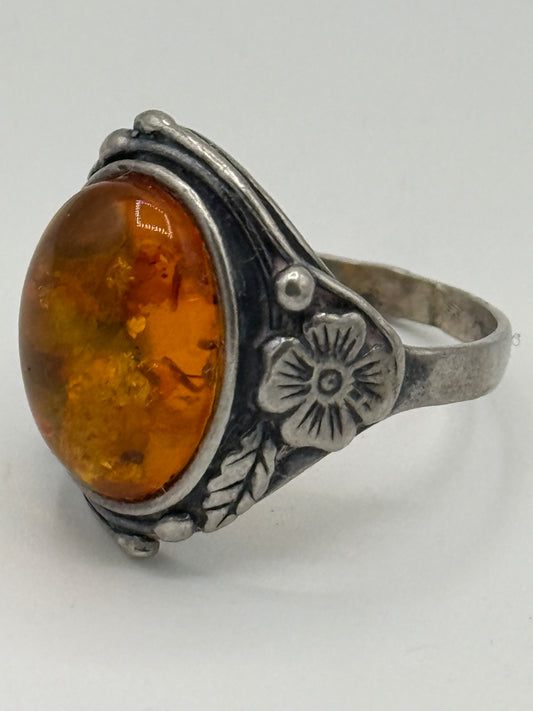 Vintage skønvirkestil Rav & Sterlingsølv ring. Gstad, Polen. Fra 1980érne