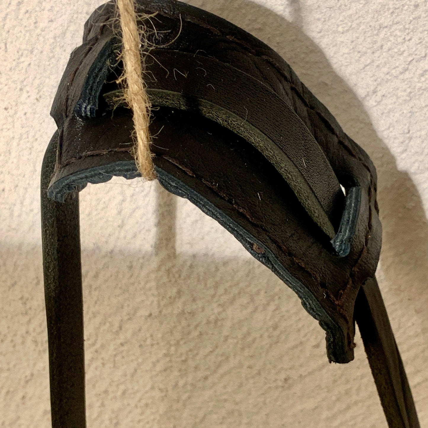 Håndsyet læder skuldertaske, Kim Zoll Designs.