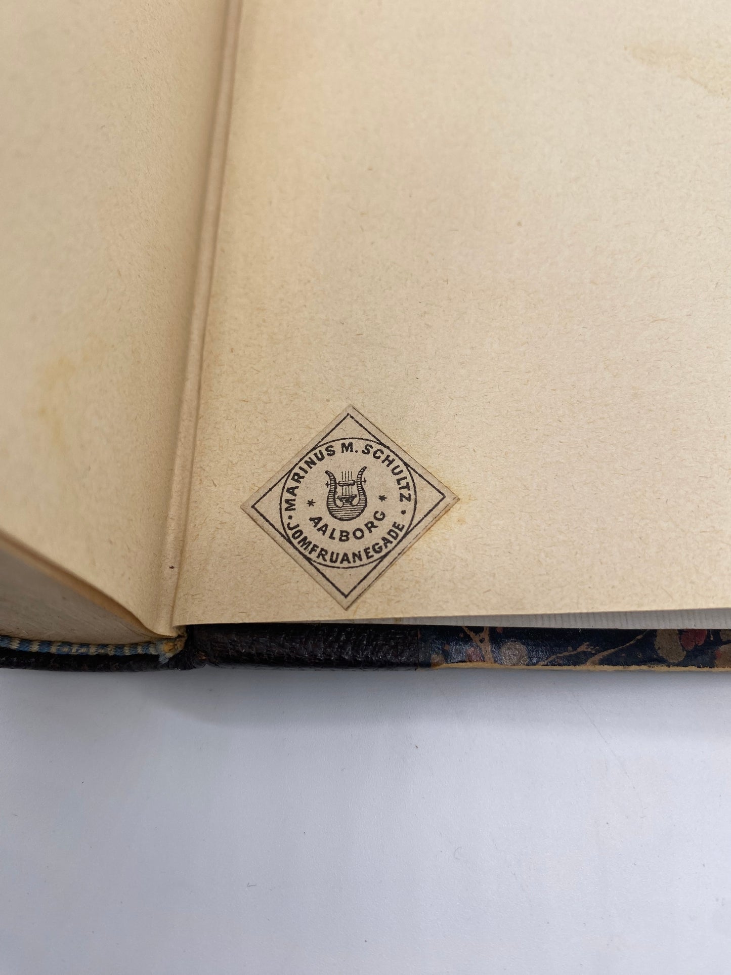 Et Liv. Af Johanne Luise Heiberg. Antikvarisk dansk bog. 1. Udgave. 1. Oplag. Fra 1892
