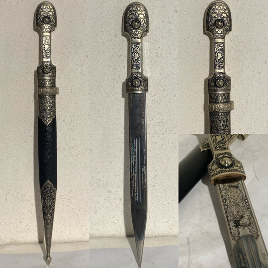 Dagestansk Kinjal dolk med diplomatisk proveniens