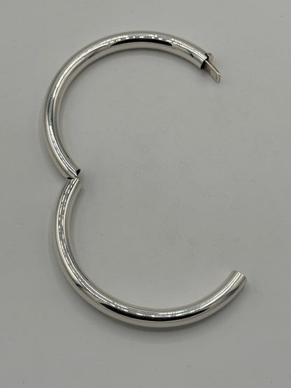 Vintage modernistisk rund Sterlingsølv armring. Fra 1980érne