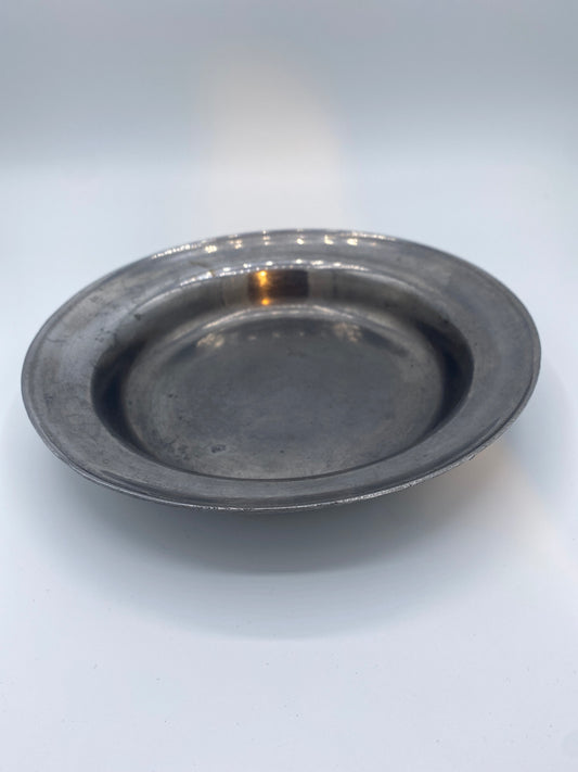 Antik svensk massiv dyb tallerken i tin. Fra 19.Årh