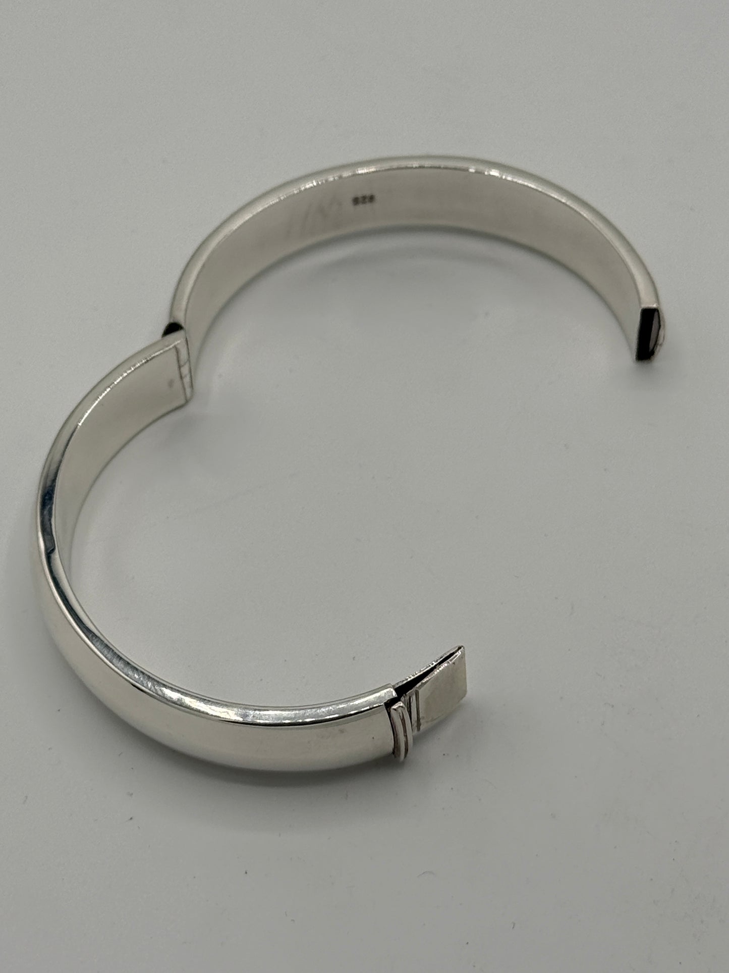 Vintage modernistisk oval Sterlingsølv armring. Fra 1980érne
