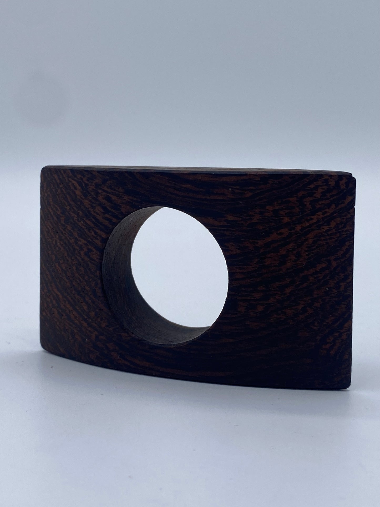 Vintage Danish design servietring i wengé træ. Midt 20. årh