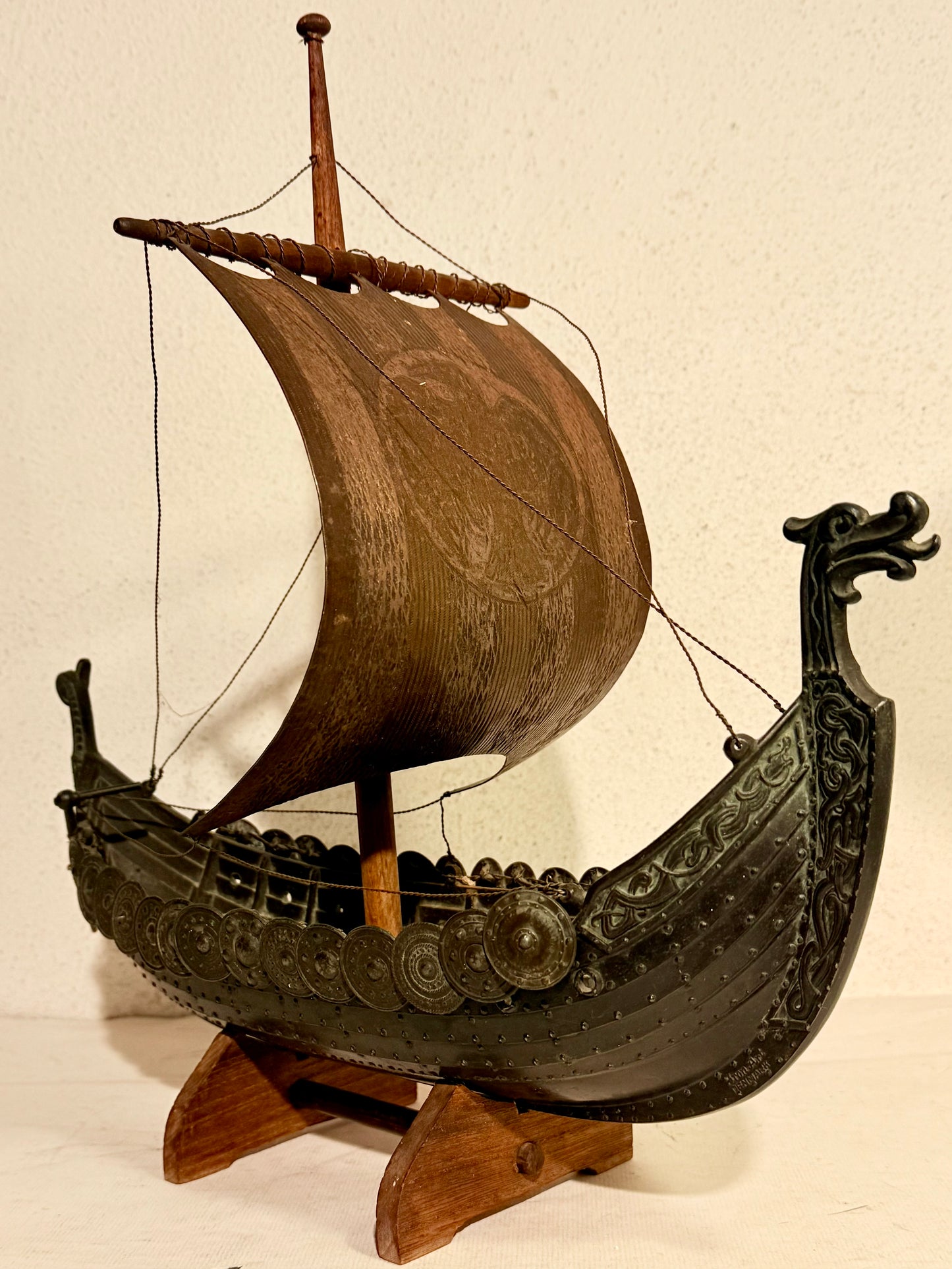 Edward Aagaard, ældre bronze Viking Drageskib, fra midt 1900 tallet.