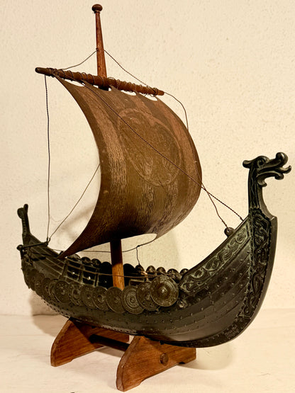 Edward Aagaard, ældre bronze Viking Drageskib, fra midt 1900 tallet.