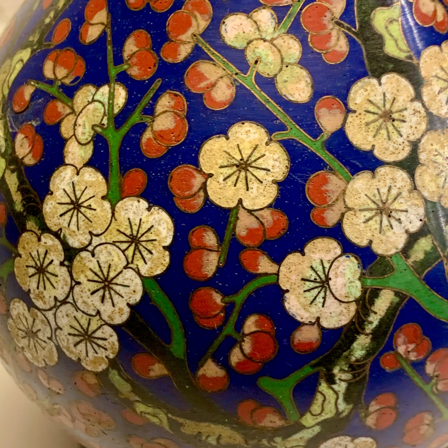 Ældre kinesisk cloisonné bordlampe, fra midt 1900 tallet.