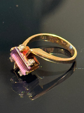 Willy Junget (1954-1973) 14K.Guld ring, med brillianter og Amthyst.