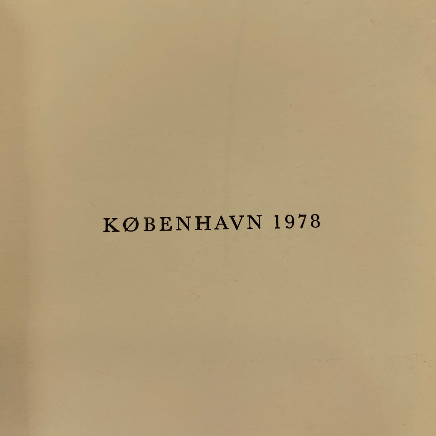 Ebbe Rode, Det kgl. Teaters nye klæder, signeret , fra 1978. 1.Udg. 1.Oplag.
