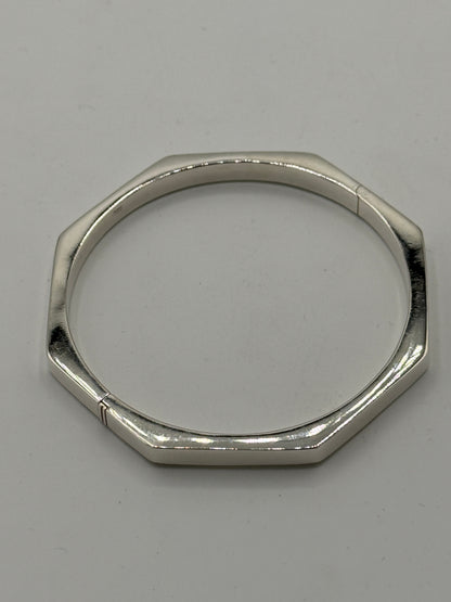 Vintage modernistisk oktagonal Sterlingsølv armring. Fra 1980érne