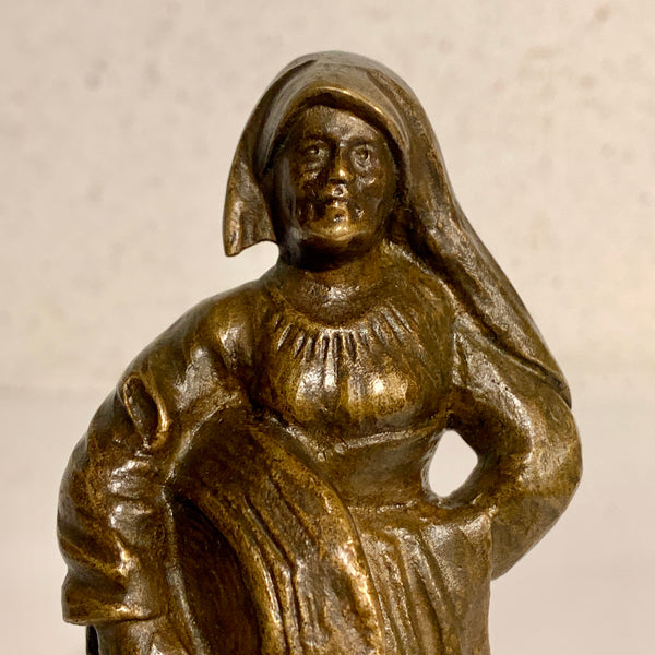 Ældre bronze figur. Stemplet Brathe.