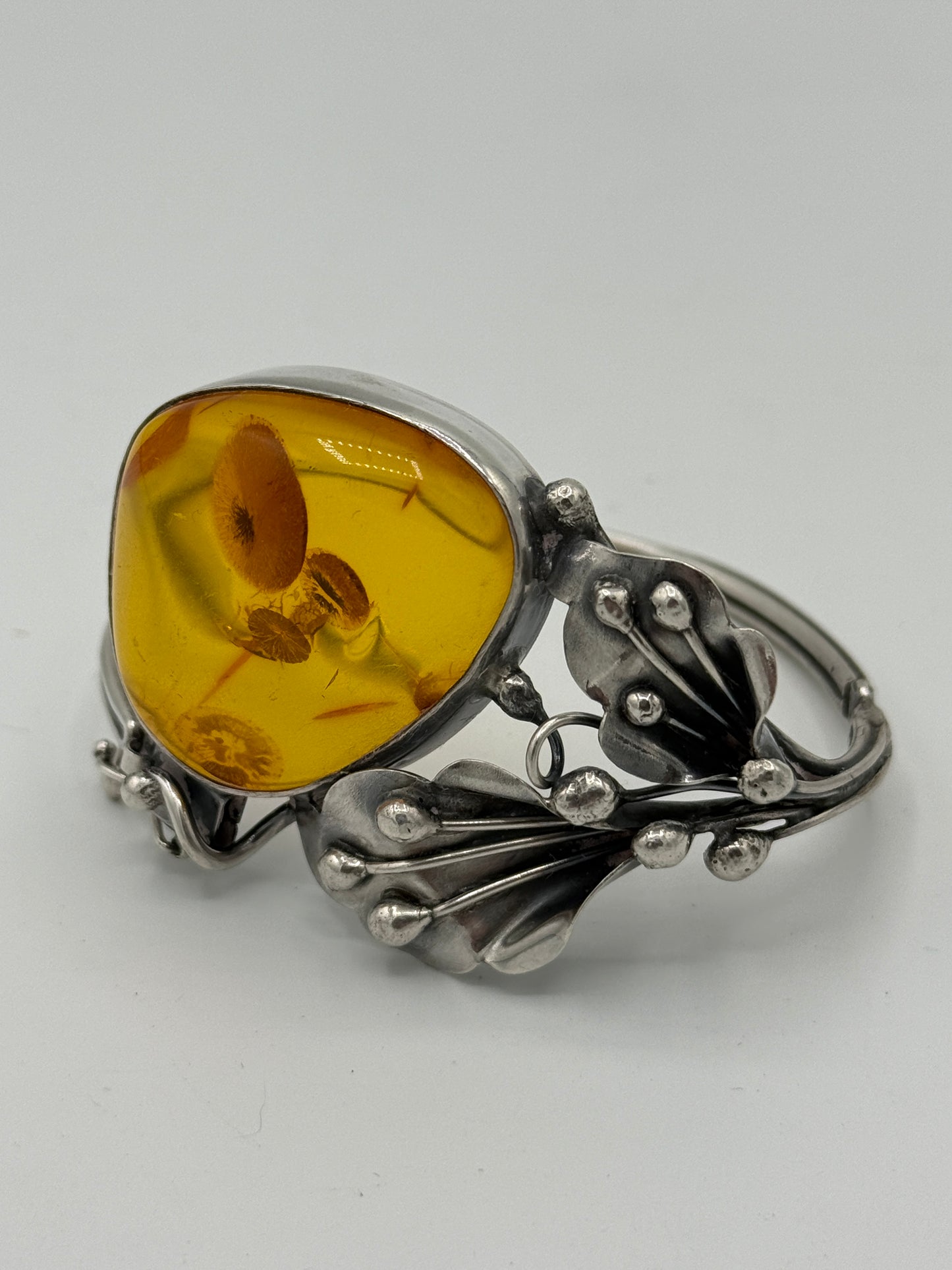 Vintage unika skønvirkestil Rav & Sterlingsølv armbånd. Gdansk, Polen. Fra 1980érne