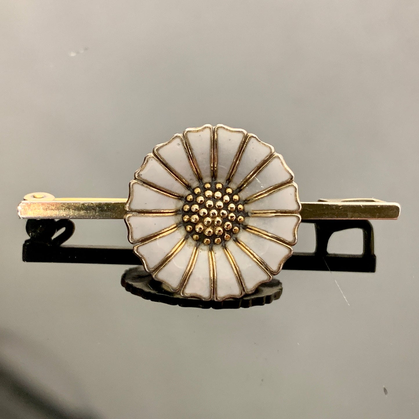 Anton Michelsen Marguerit broche