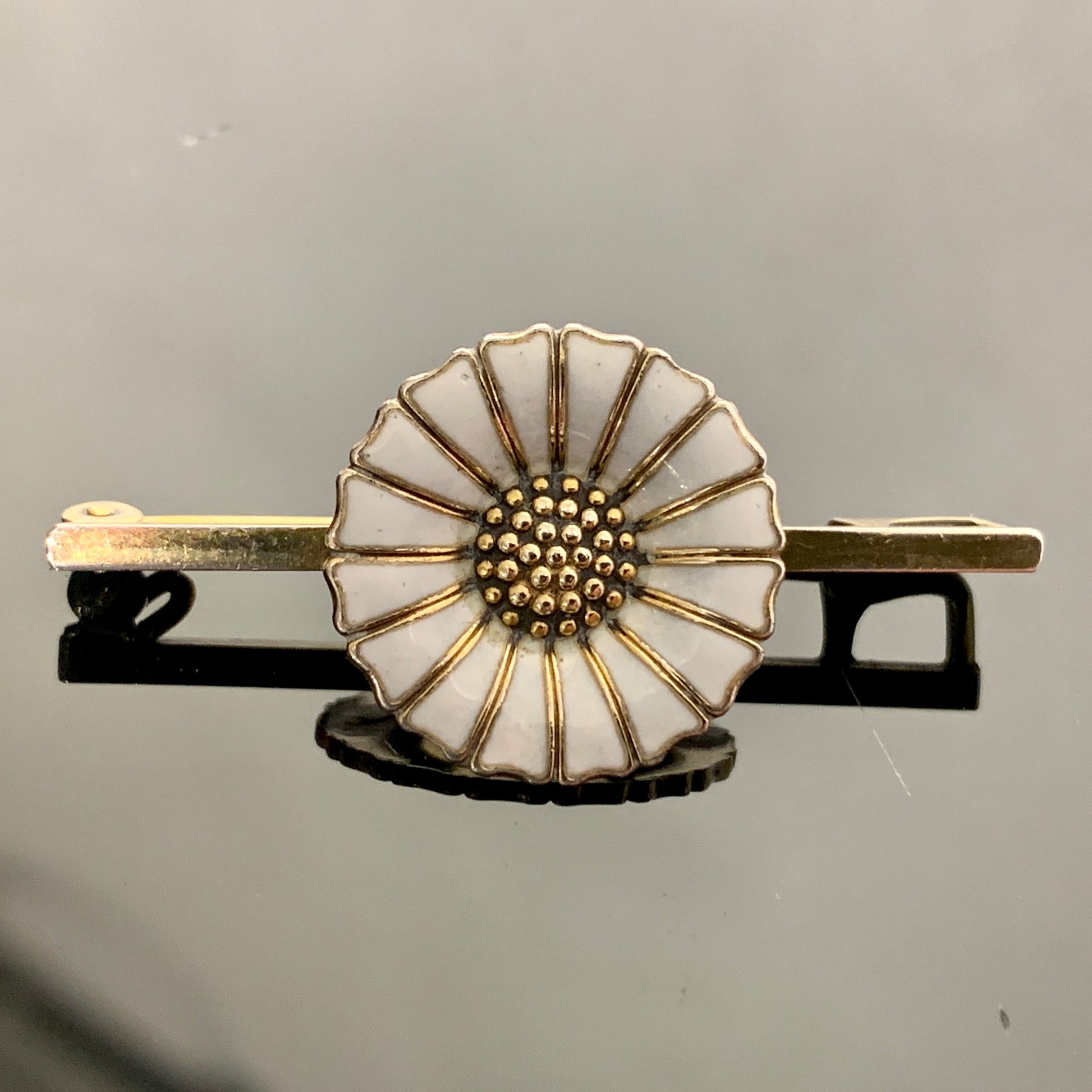 Anton Michelsen Marguerit broche